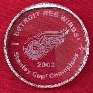 Waterford Crystal Detroit Red Wings 2002 Stanley Cup Champions Paperweight NHL